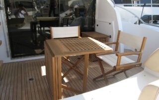 FTZ | Grating teak tables