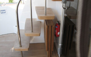 FTZ | Tavoli a carabottino in teak