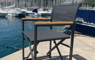 NAUSICAA ARM TEAK | Grey